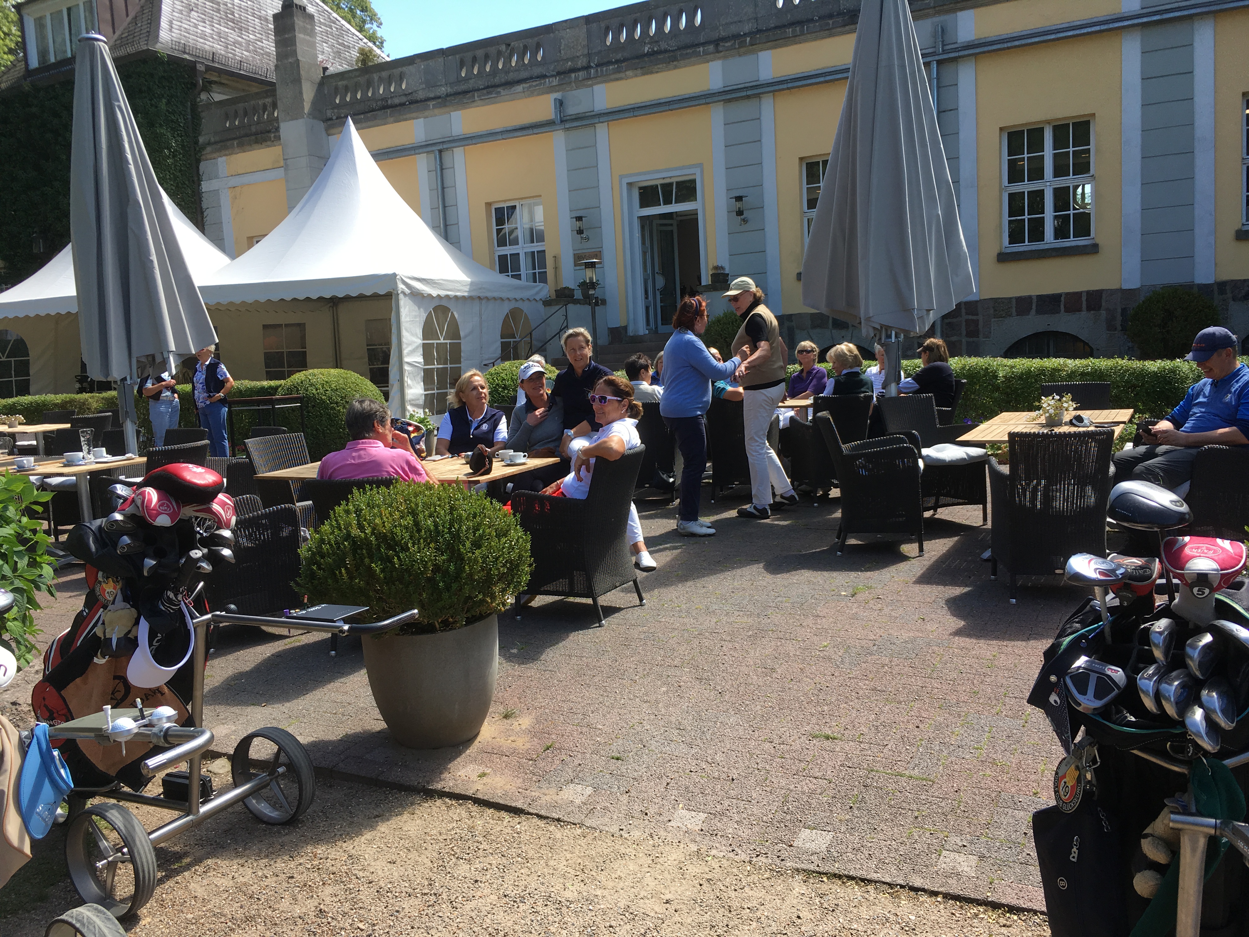 Damennachmittag - Golf Club Altenhof - einer der schönsten ...